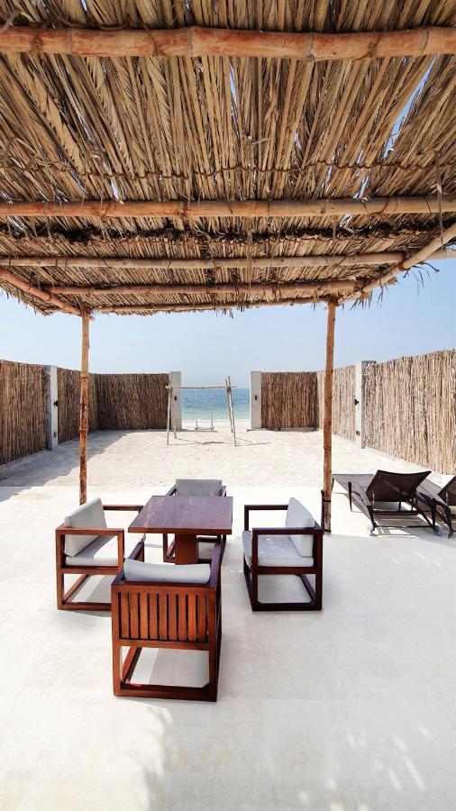 Caravana Beach Resort Al Zorah アジュマーン エクステリア 写真