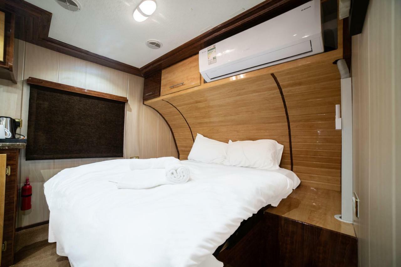 Caravana Beach Resort Al Zorah アジュマーン エクステリア 写真